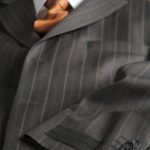 Krawatte, Hemd und Anzug müssen zueinander passen - Hilfe erhalten Sie vom Krawatten-Berater auf ALBERT KREUZ  © istockphoto